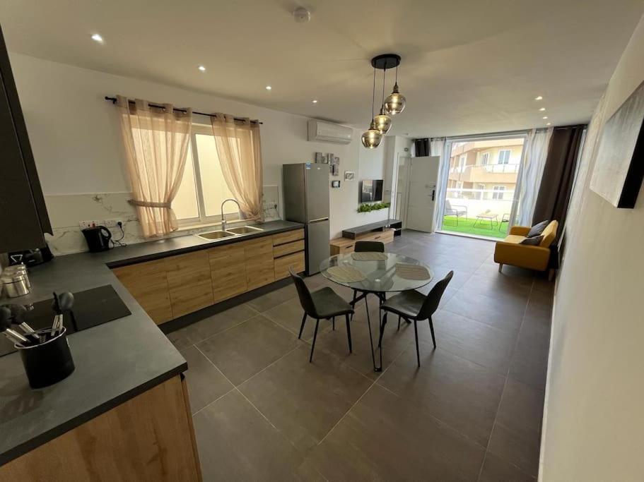 Apartament Penthouse St Paul'S Bay San Pawl il-Baħar Zewnętrze zdjęcie